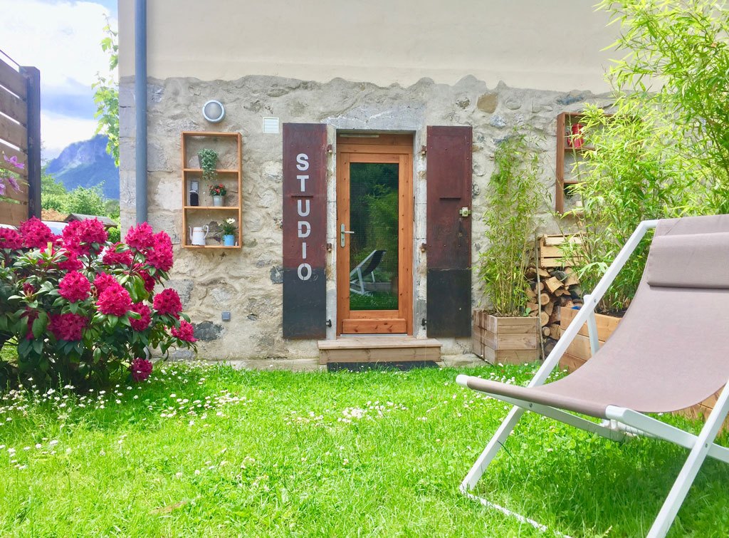 Le Studio, terrasse et extérieur